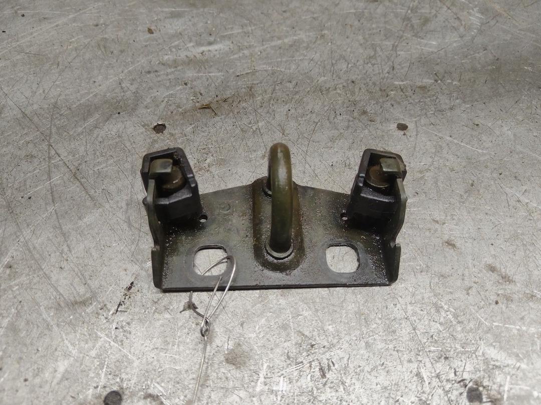 Ответная часть замка багажника IHHMEK Peugeot 307