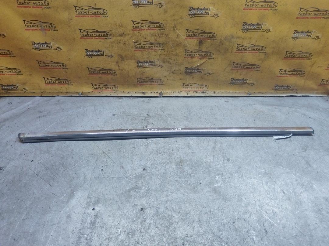 Молдинг стекла двери передней правой наружный SZG120 Opel Vectra купить