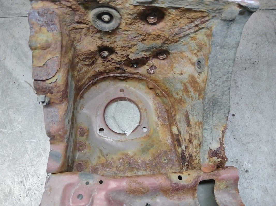 Стакан лонжерона левый 7EIW17 Nissan Almera купить с доставкой