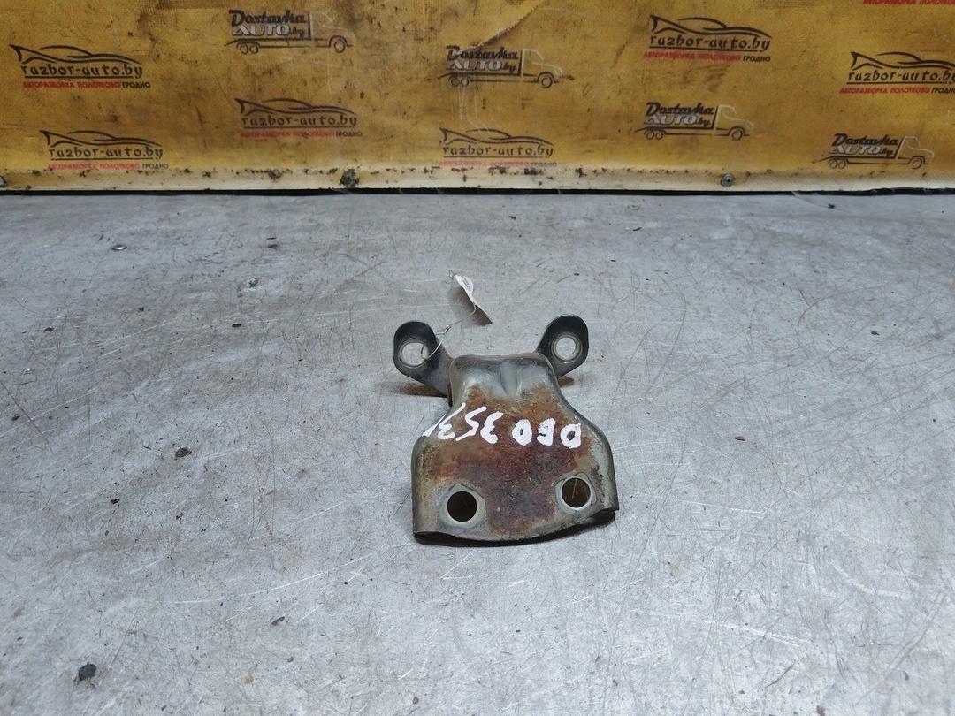 Петля двери передней левой RVIWTW Daewoo Nubira купить