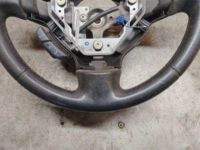 Руль ZHR9KM Toyota Yaris купить