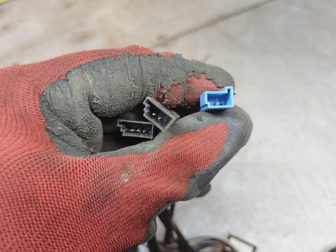 Проводка двери передней правой OKS28E BMW X5 E53 купить в магазине запчастей бу