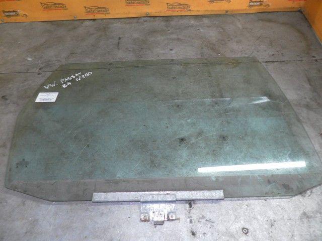 Стекло двери задней правой NJMPP1 Volkswagen Passat