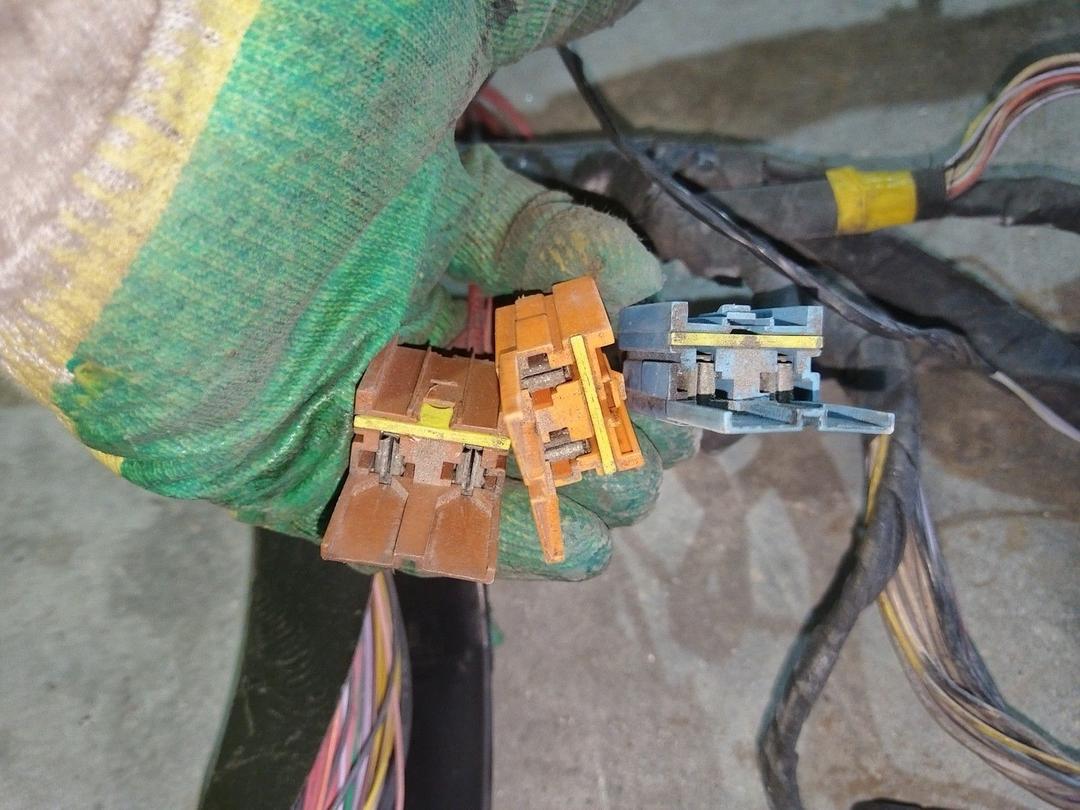 Проводка салона U8WHPO Renault Laguna undefined