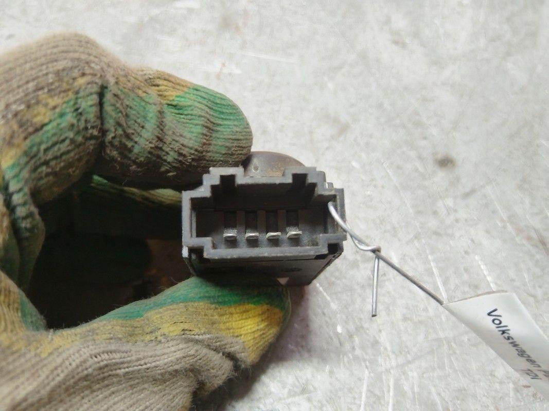 Джойстик регулировки зеркал GKF15F Volkswagen Passat купить в магазине запчастей бу