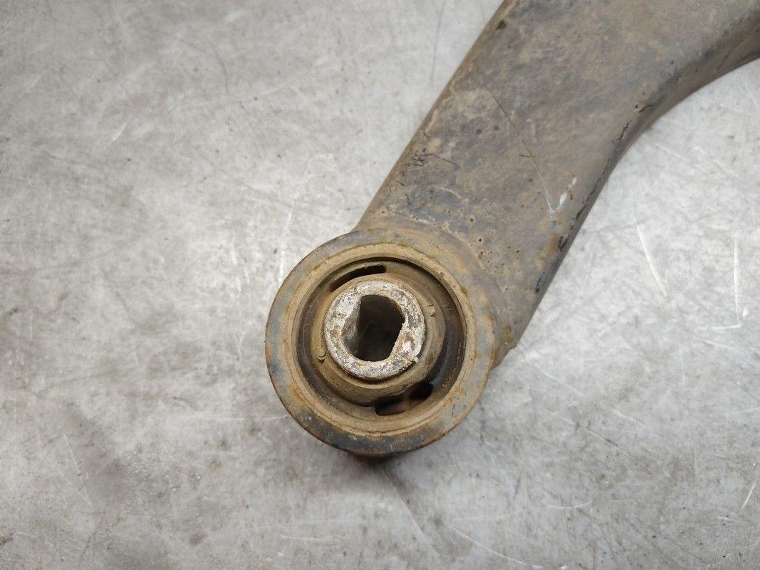 Рычаг передний правый TTE9WT Mazda Premacy - Фото 3