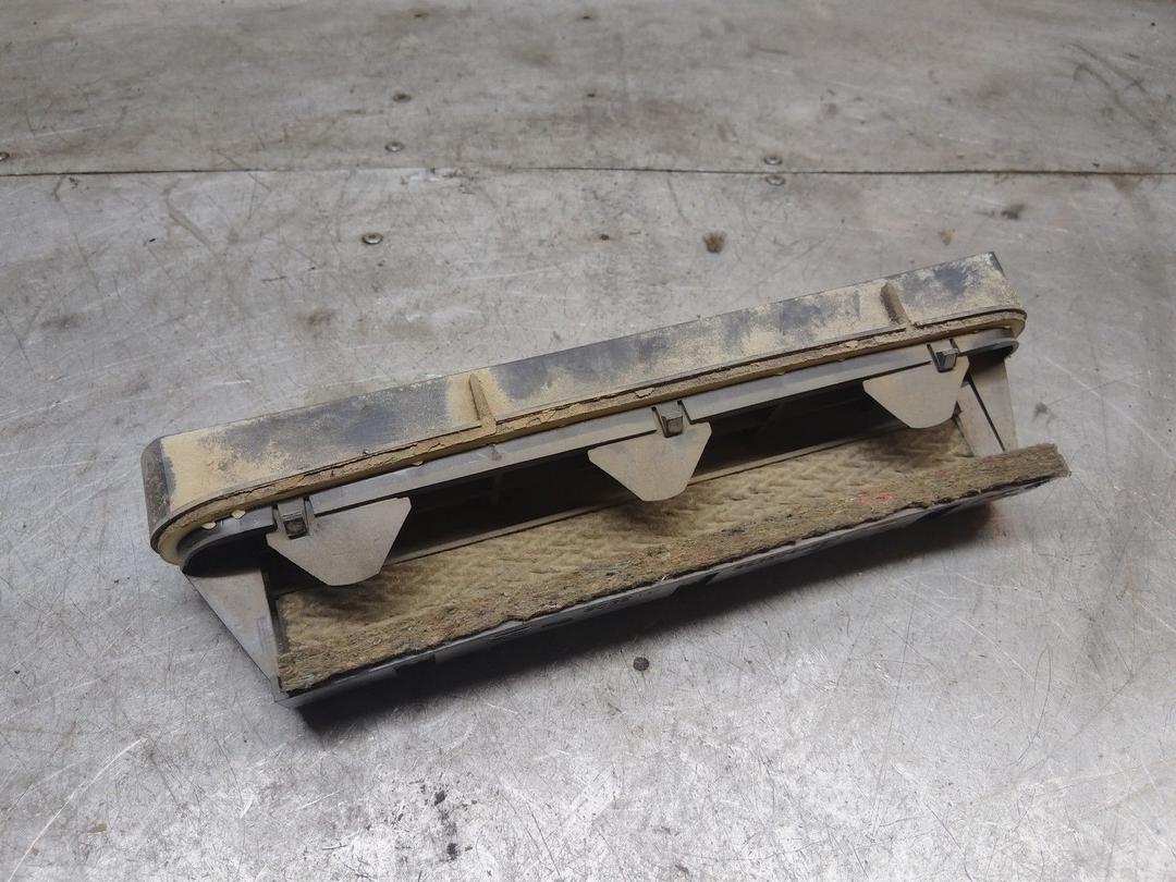 Решетка вентиляции кузова UG5043 Citroen C4 - Фото 4