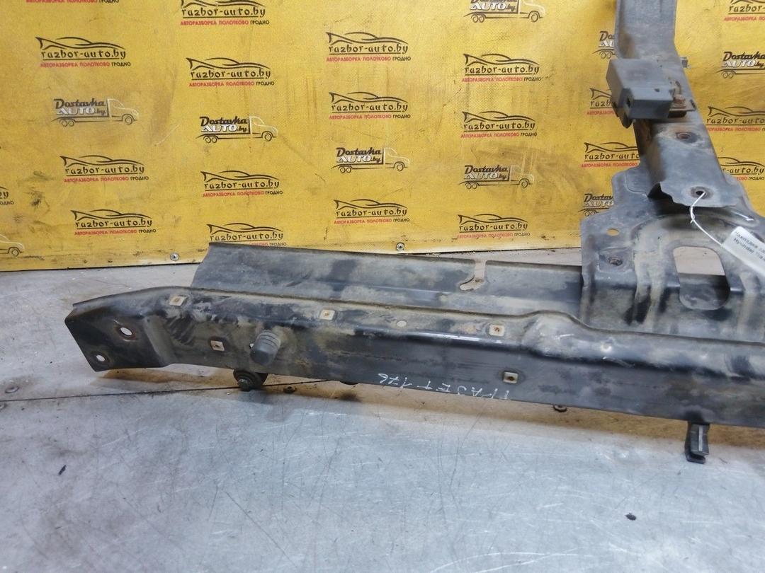 Накладка замка капота 1ZY23S Hyundai Trajet купить