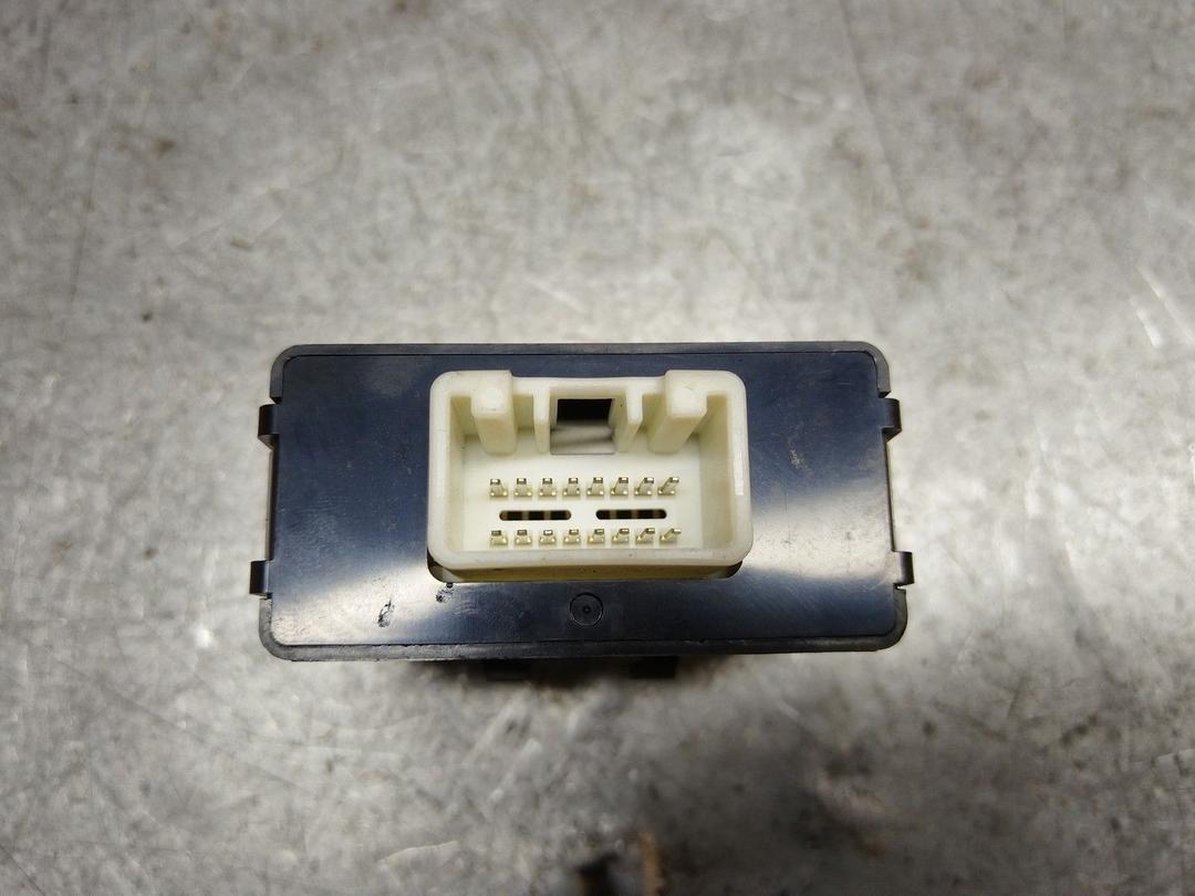 Реле (прочие) Z2IX7K Mazda Premacy - Фото 3