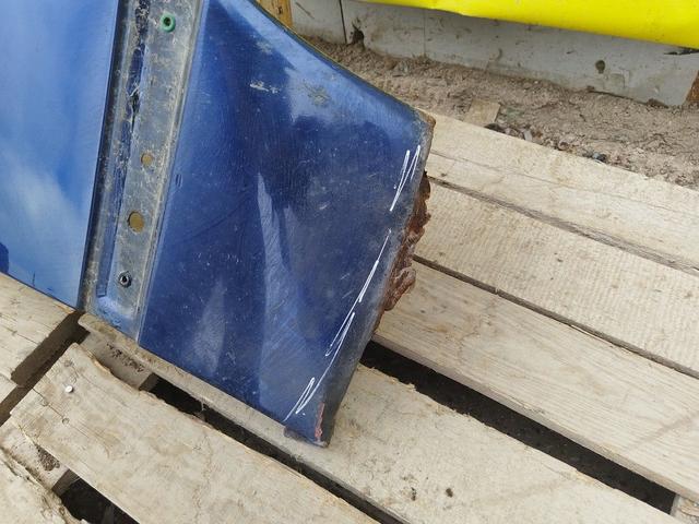 Крыло переднее правое 715KB7 Mercedes C W202 купить на авторазборке