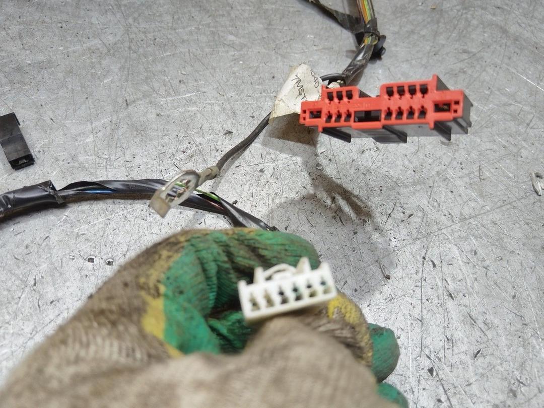 Проводка крышки багажника Z9F8OR Ford Focus - Фото 2