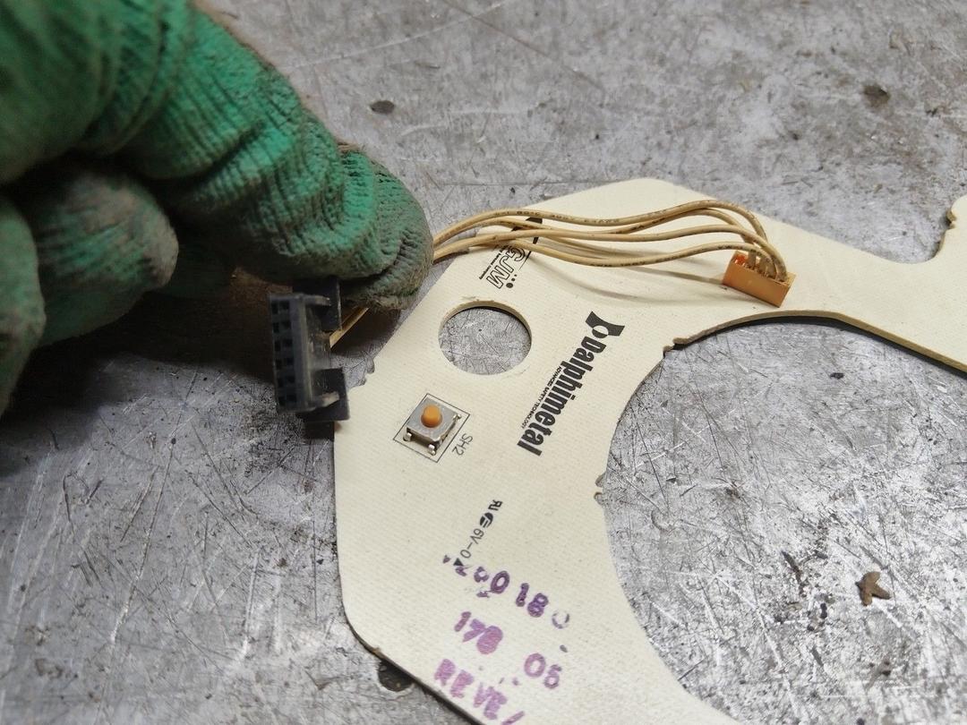 Кнопки руля ASV2MR Opel Zafira купить в магазине запчастей бу