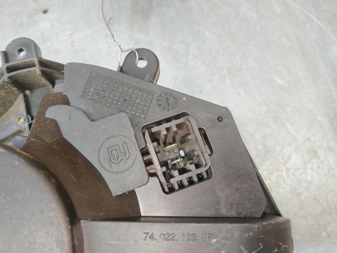 Моторчик печки 8NPU8F Volkswagen Passat купить в магазине запчастей бу