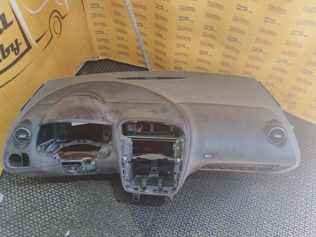 Панель передняя салона (торпедо) EOQ5NA Seat Altea купить