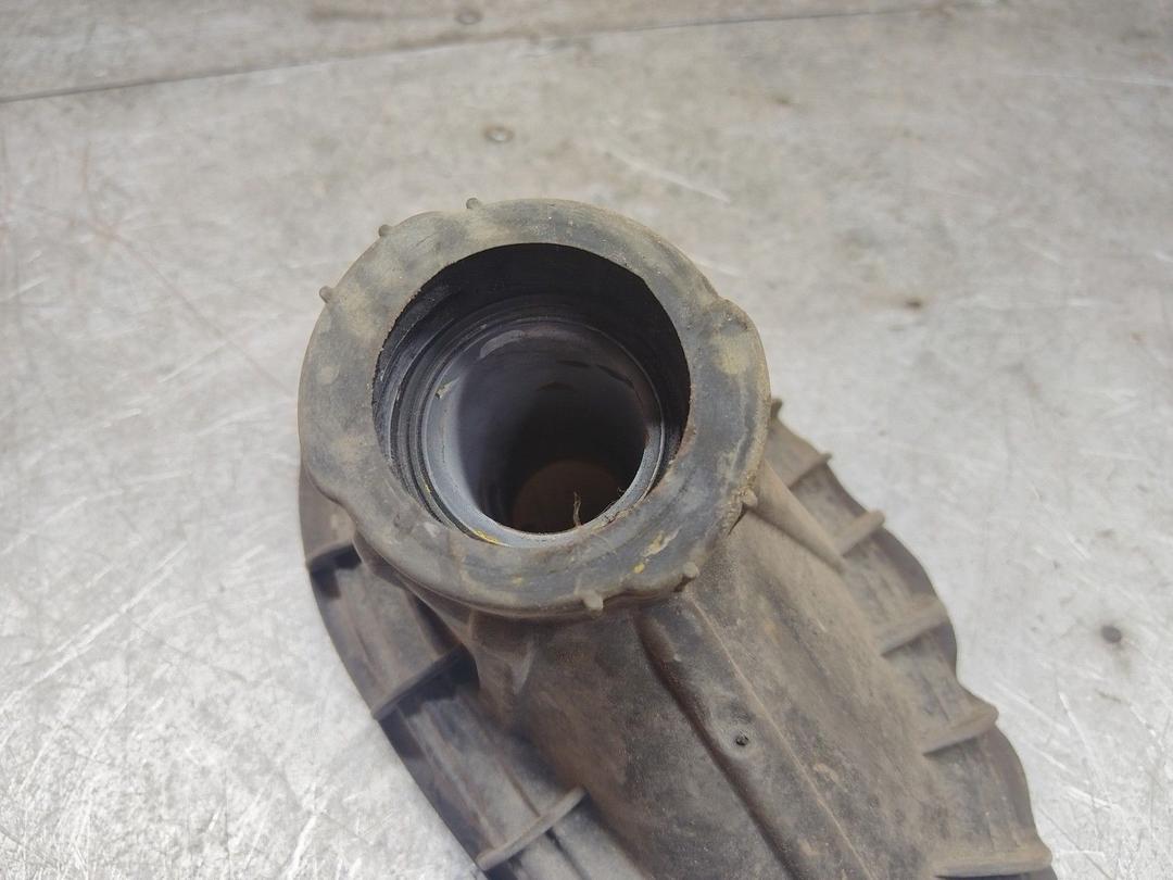 Уплотнитель 5WSBAB Ford Fusion купить на авторазборке