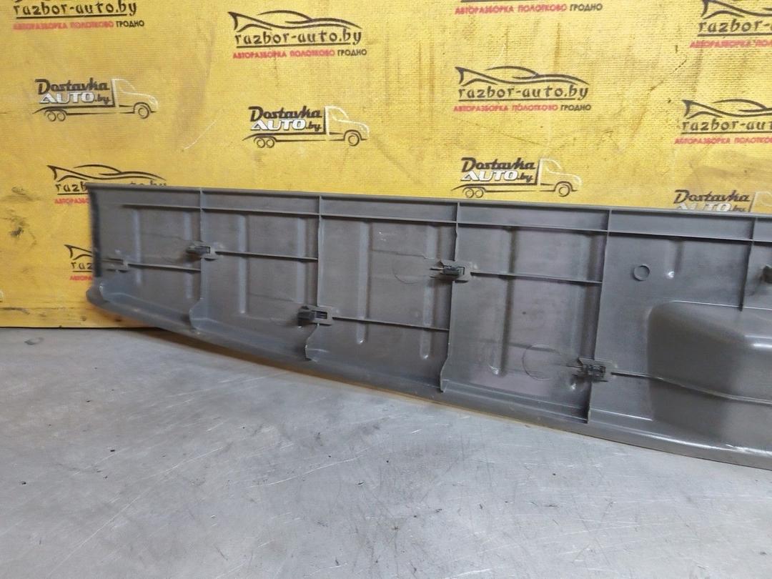 Накладка замка багажника 5CH88A Volkswagen Sharan купить с доставкой