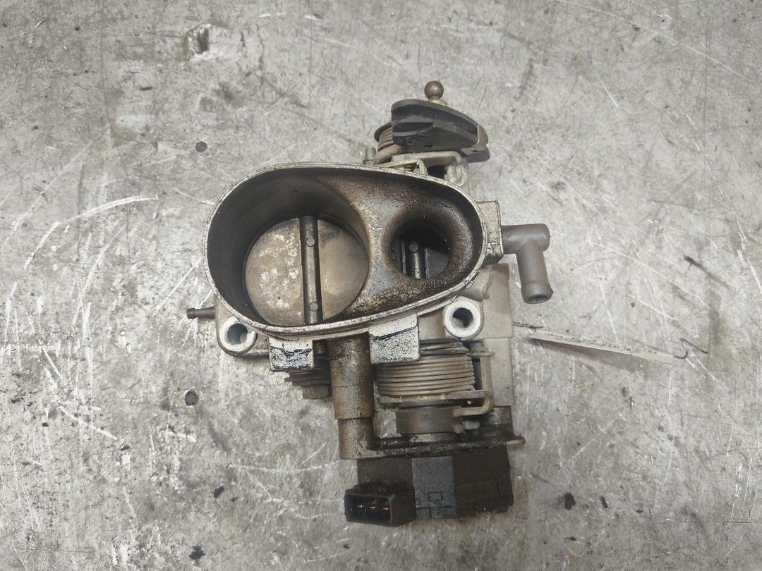 Заслонка дроссельная NHSY3F Audi 80 купить