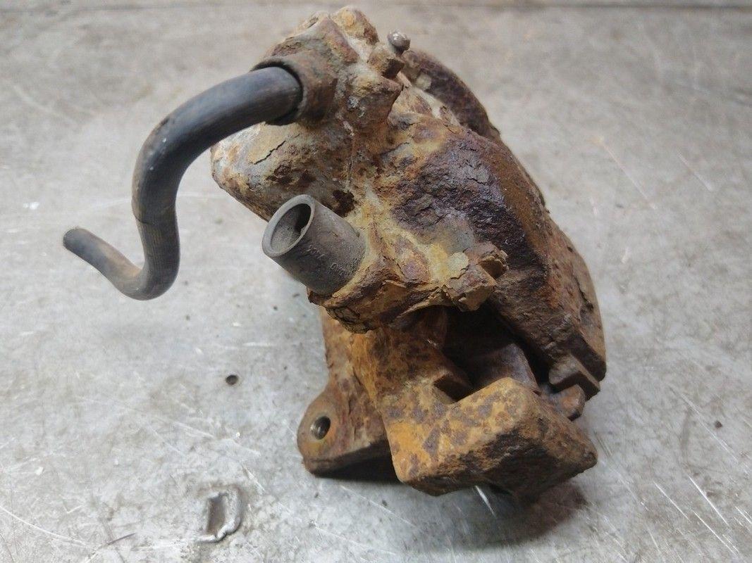 Суппорт передний правый UY17J6 Fiat  - Фото 2