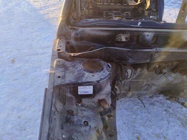 Стакан лонжерона правый 8HHR7T Toyota Avensis купить