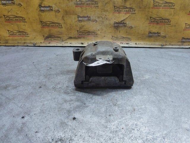 Подушка крепления двигателя DXNY0O Volkswagen Golf