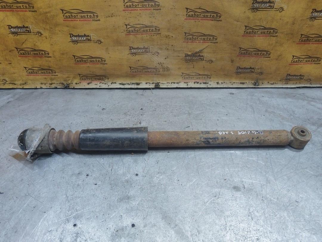 Амортизатор задний левый U6246A Volkswagen Golf - Фото 1