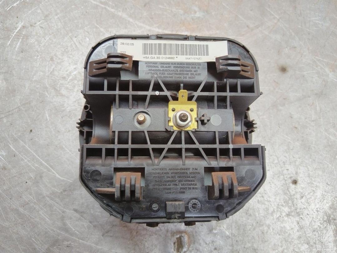 Подушка безопасности водителя KAG1M9 Citroen C4 купить