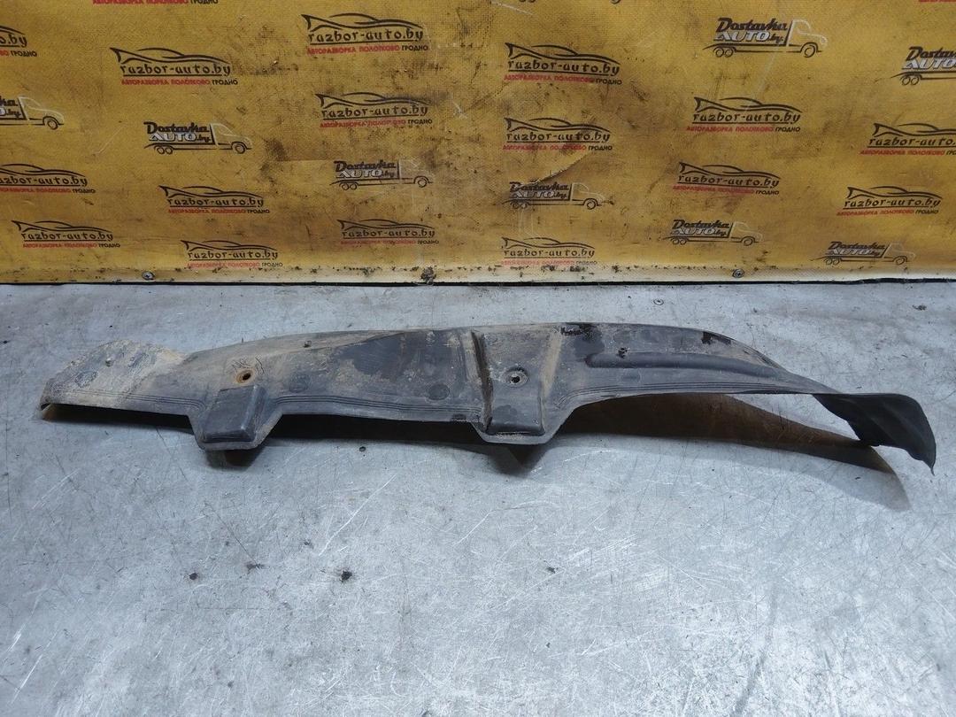 Пыльник крыла переднего правого EAO8D0 Seat Toledo