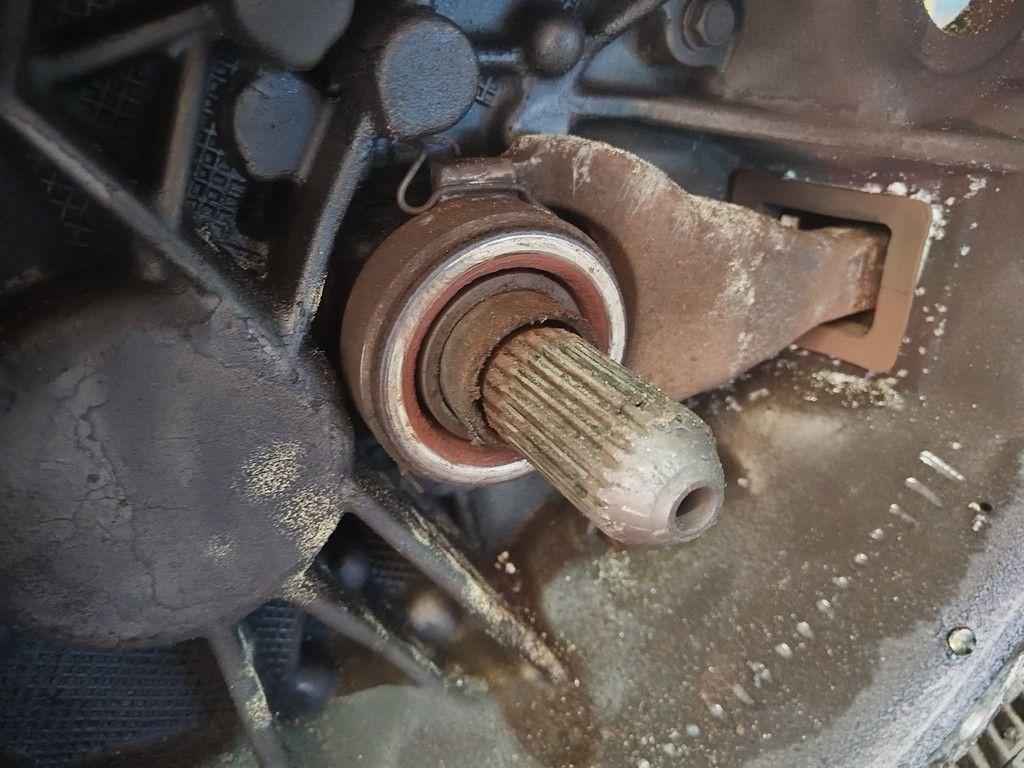 КПП механическая (МКПП) 5-ступенчатая 7YIGHR Toyota Corolla - Фото 3