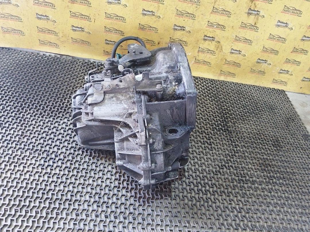 КПП механическая (МКПП) 6-ступенчатая Q0B4UA Renault Laguna