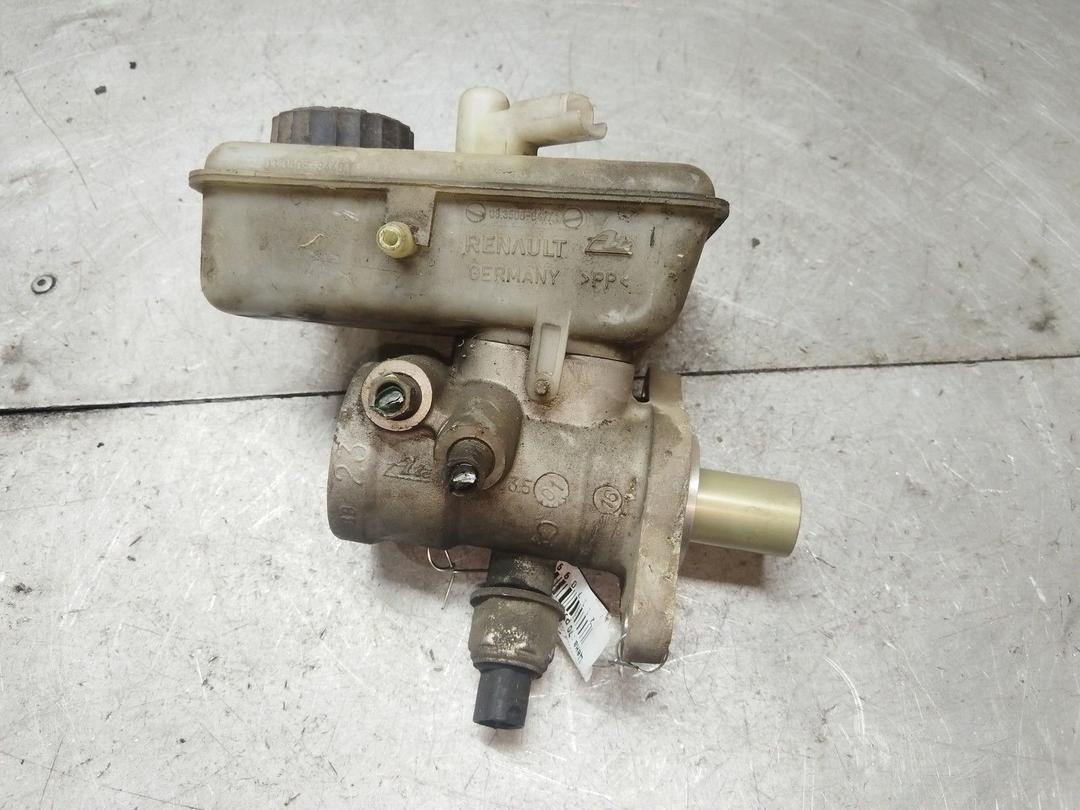 Цилиндр тормозной главный 1K8F2T Renault Laguna - Фото 1