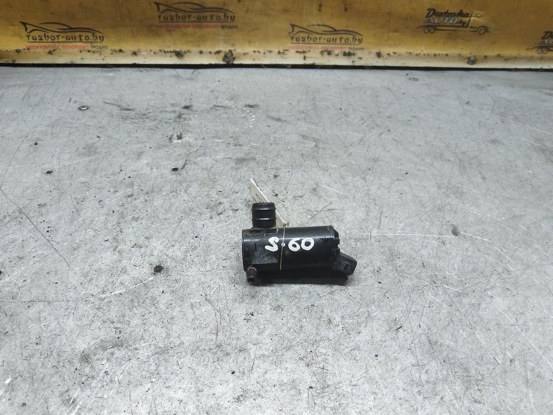 Насос (моторчик) омывателя стекла F8KPQN Volvo S60 купить