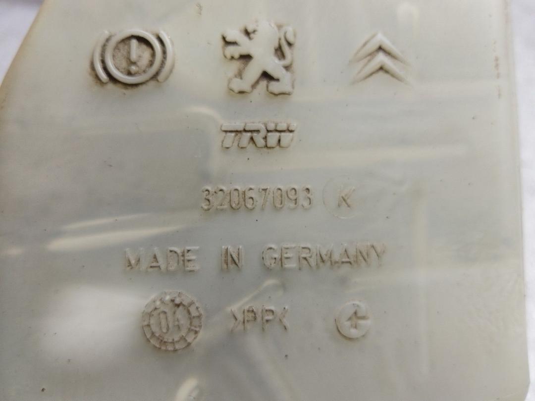 Цилиндр тормозной главный KP2CE5 Citroen C3 купить с доставкой