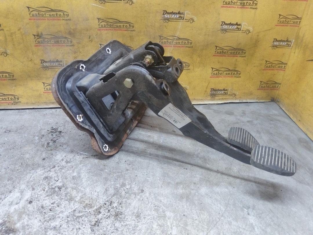 Узел педальный (блок педалей) JDMQ1I Peugeot 406 купить с доставкой. Огромный выбор запчастей и марок авто. У нас есть практически все.