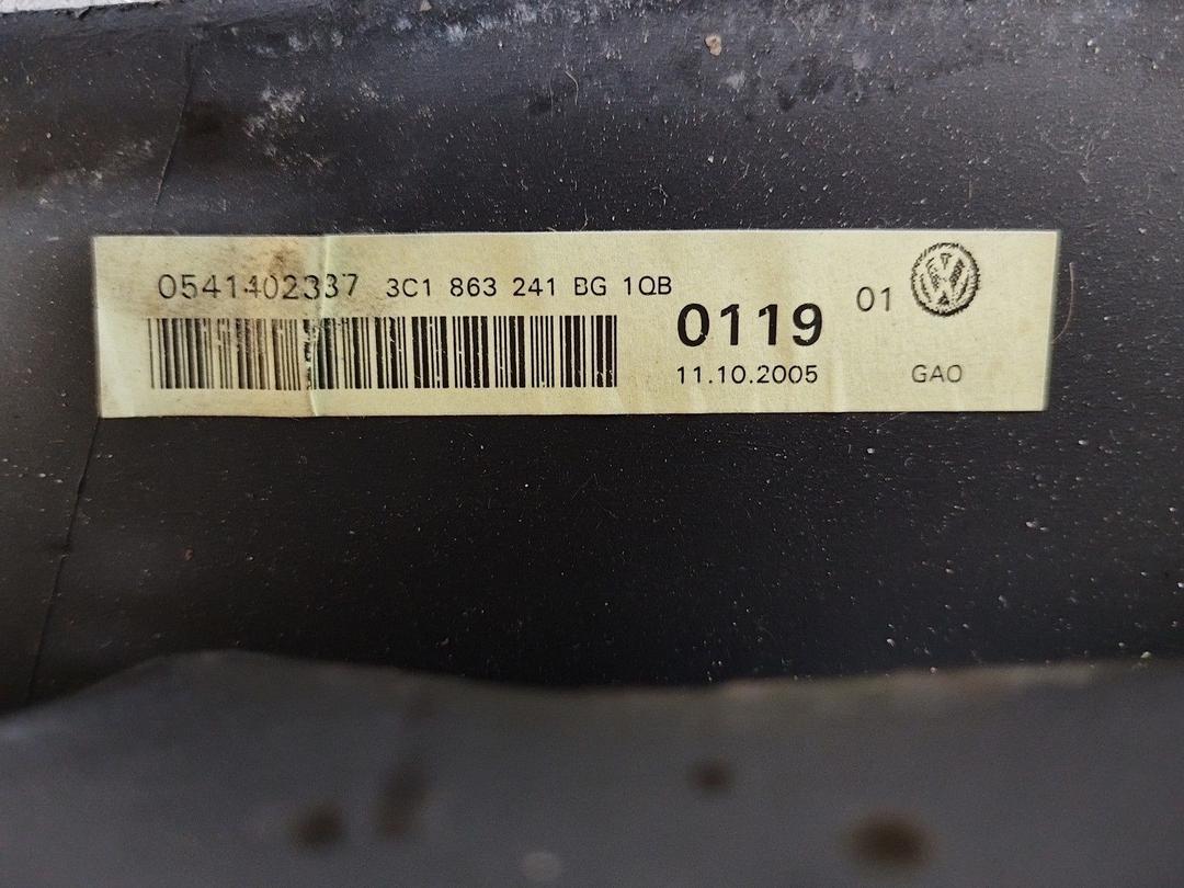 Консоль салона (кулисная часть) EHDR18 Volkswagen Passat undefined