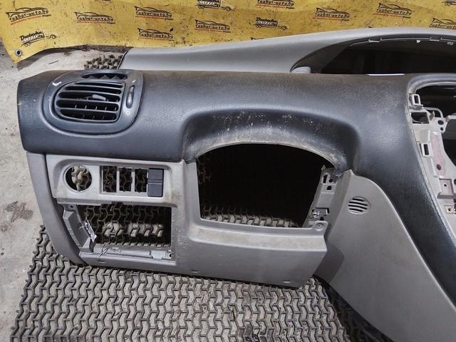 Панель передняя салона (торпедо) 9KTBB9 Citroen Xsara Picasso купить