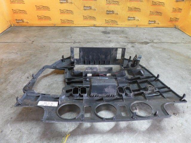 Рамка под магнитолу 5137P6 Mercedes Sprinter купить в магазине запчастей бу