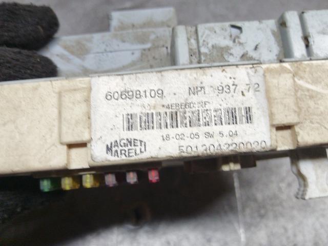 Блок предохранителей 1J9SFE Alfa Romeo 147 купить на авторазборке