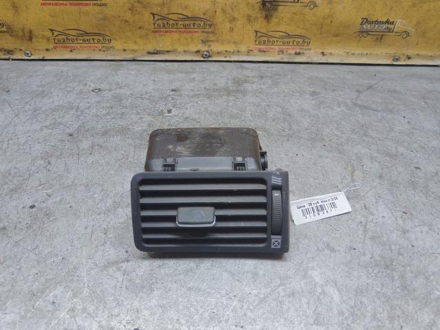 Дефлектор обдува салона W5DD2L Toyota Corolla