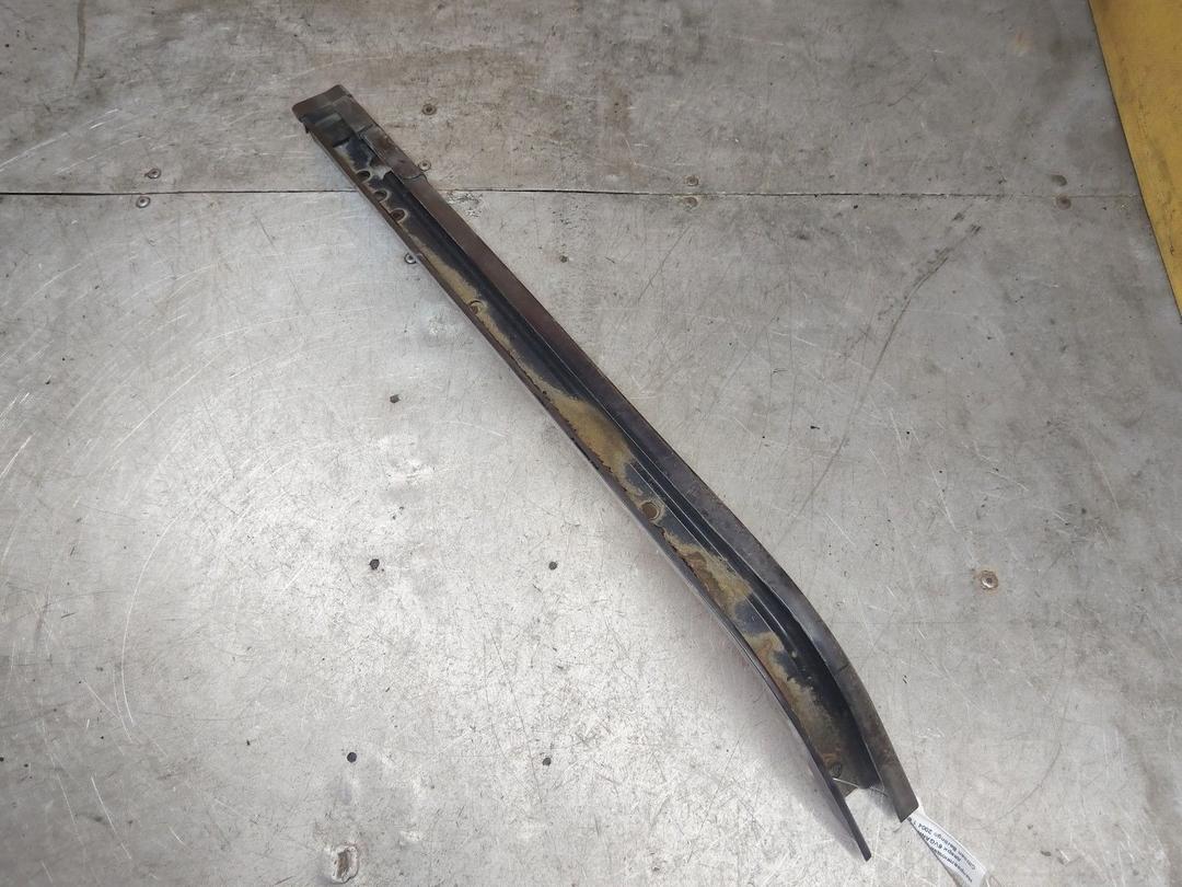 Направляющая сдвижной двери 6VGANH Citroen Berlingo купить с доставкой. Огромный выбор запчастей и марок авто. У нас есть практически все.