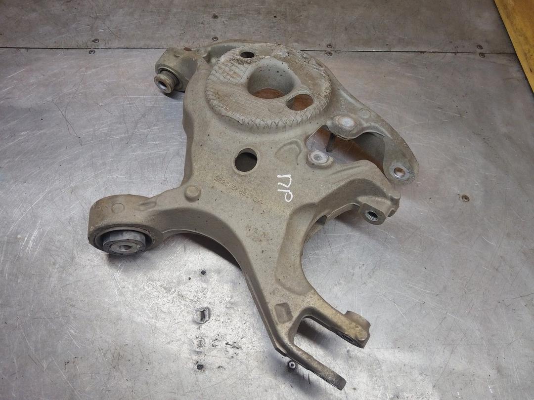 Рычаг задний правый B8QYIV Ford Fusion