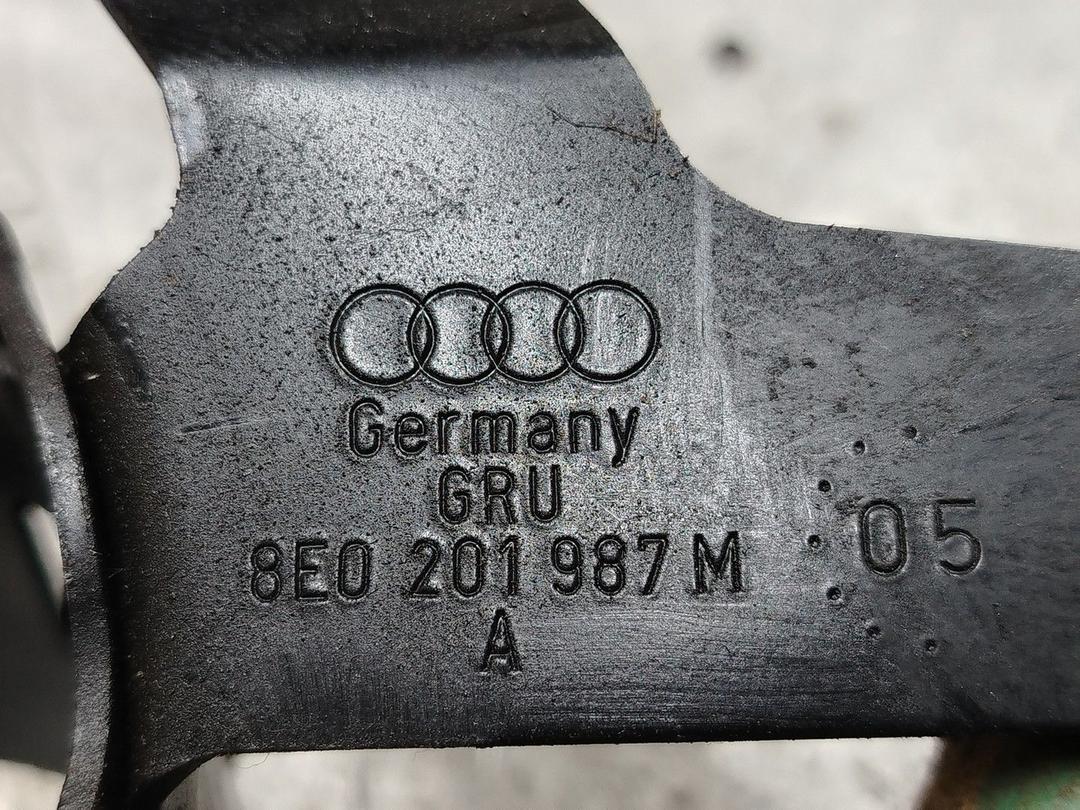 Кронштейн топливного фильтра NLWUA2 Audi A4 - Фото 5