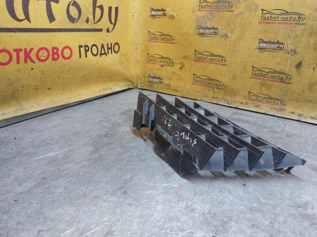 Заглушка (решетка) в бампер передний 4J7BPK Renault Vel Satis купить