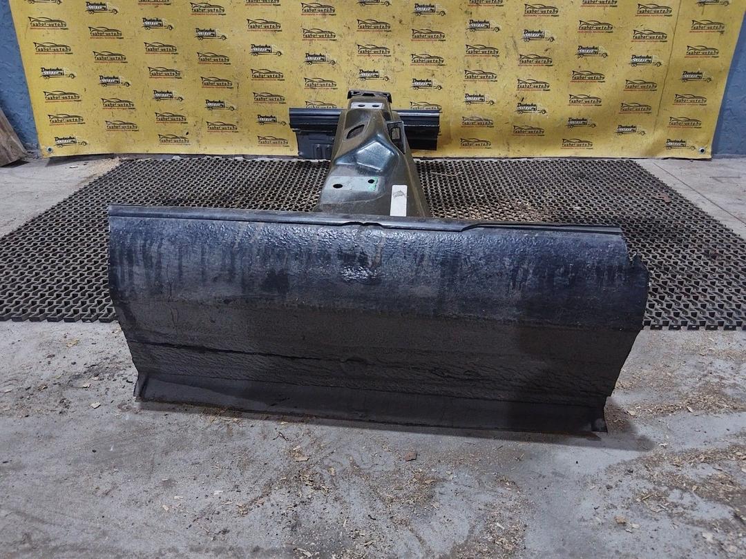 Стойка кузовная центральная правая 844Q03 Audi 100 купить на авторазборке