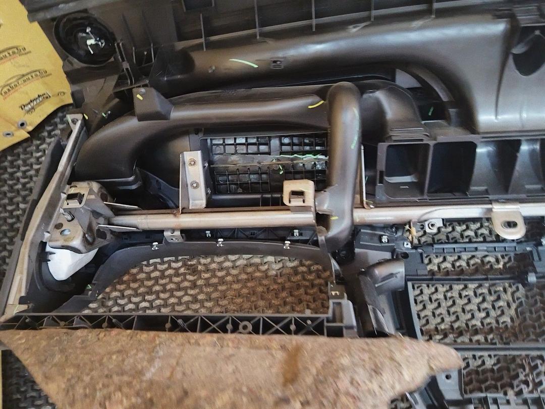 Панель передняя салона (торпедо) JEINC0 Citroen C5 undefined