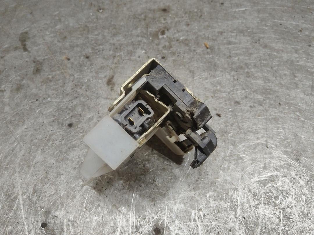 Замок двери передней правой TW96N7 Renault Scenic купить в магазине запчастей бу