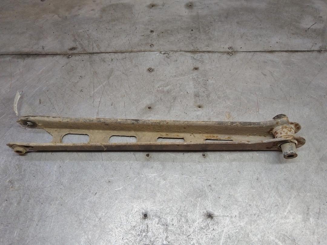 Рычаг задний правый LA8JW9 Opel Vectra купить с доставкой