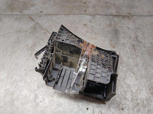 Короб предохранителей WT6KM0 Volkswagen Passat - Фото 4