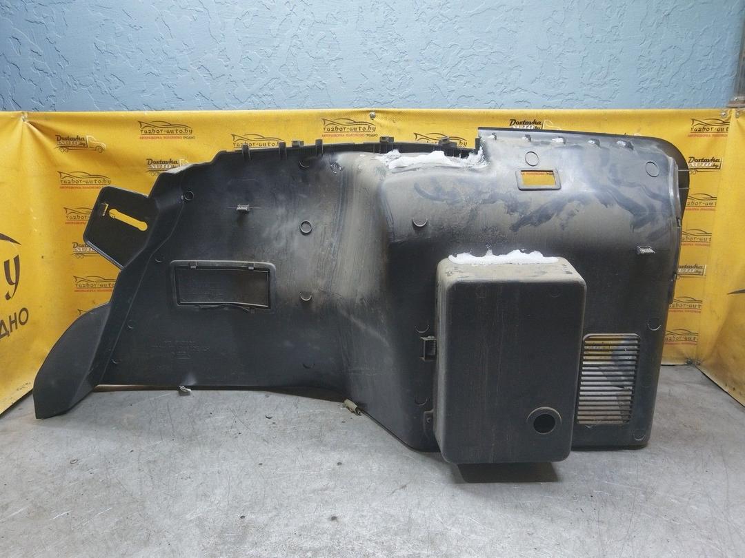 Обшивка багажника XPTJ03 Mitsubishi Carisma купить на авторазборке
