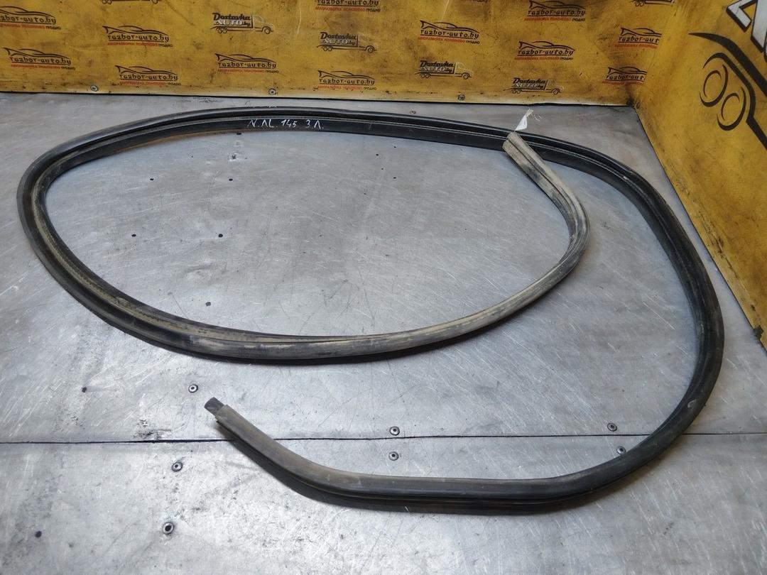 Уплотнитель двери задней левой YR27BL Nissan Almera