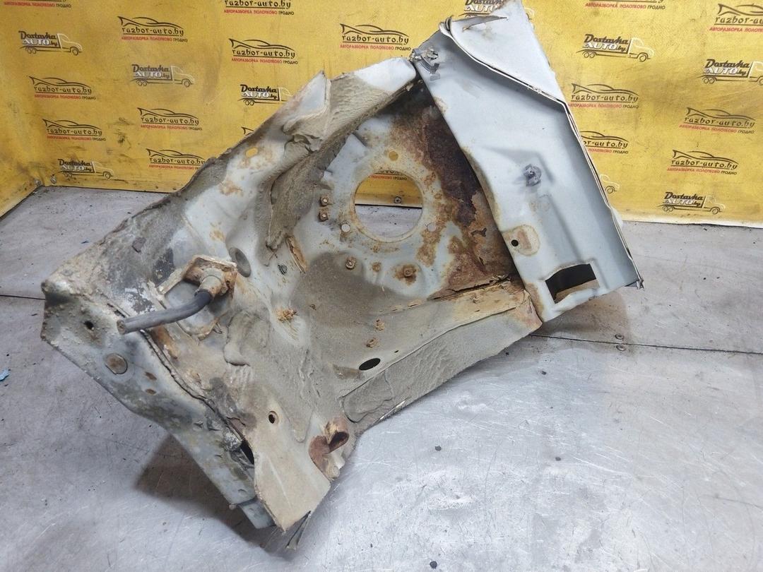 Стакан лонжерона правый PIG2KK Nissan Almera Tino купить в магазине запчастей бу